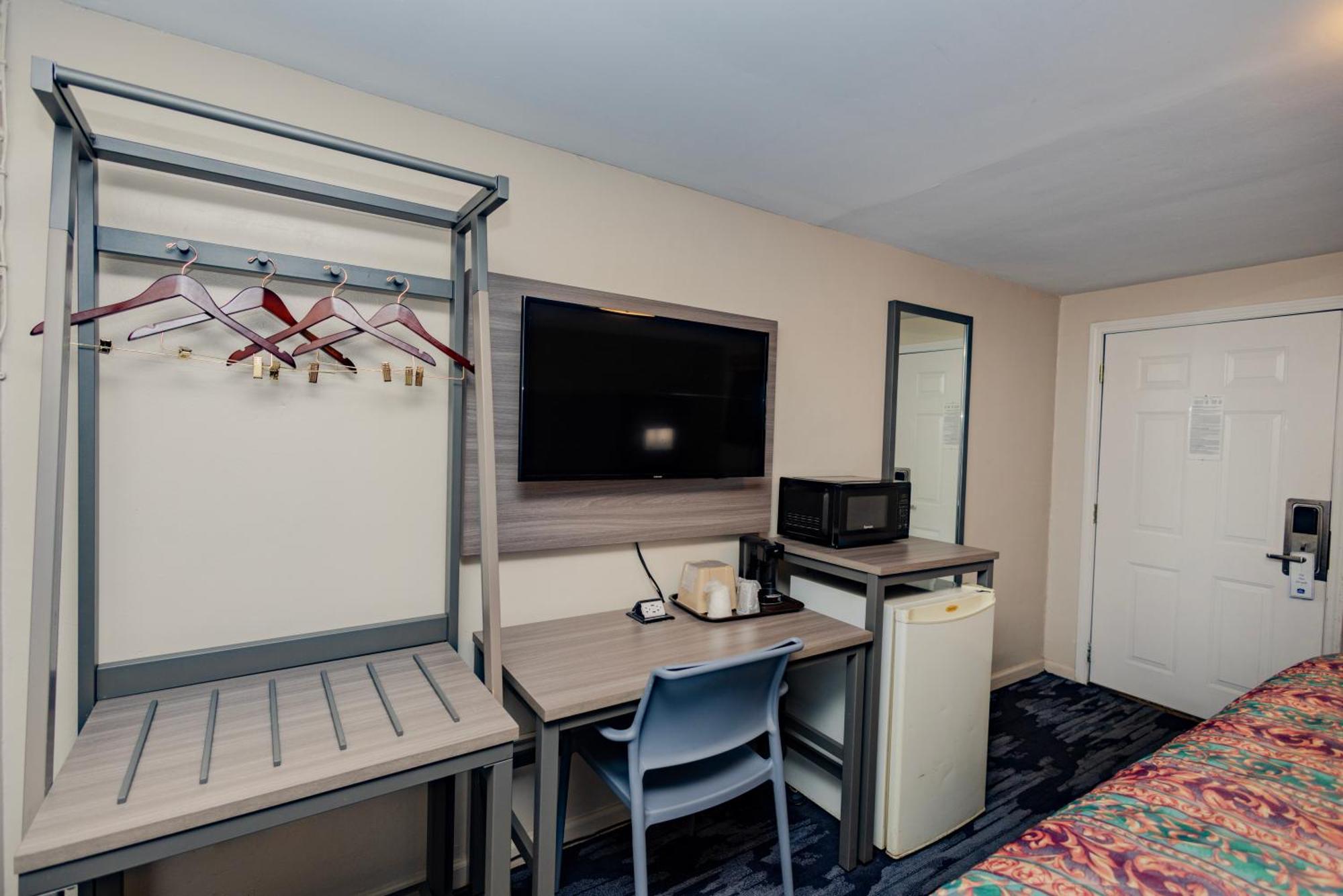 Budget Inn Columbus Lockbourne Экстерьер фото