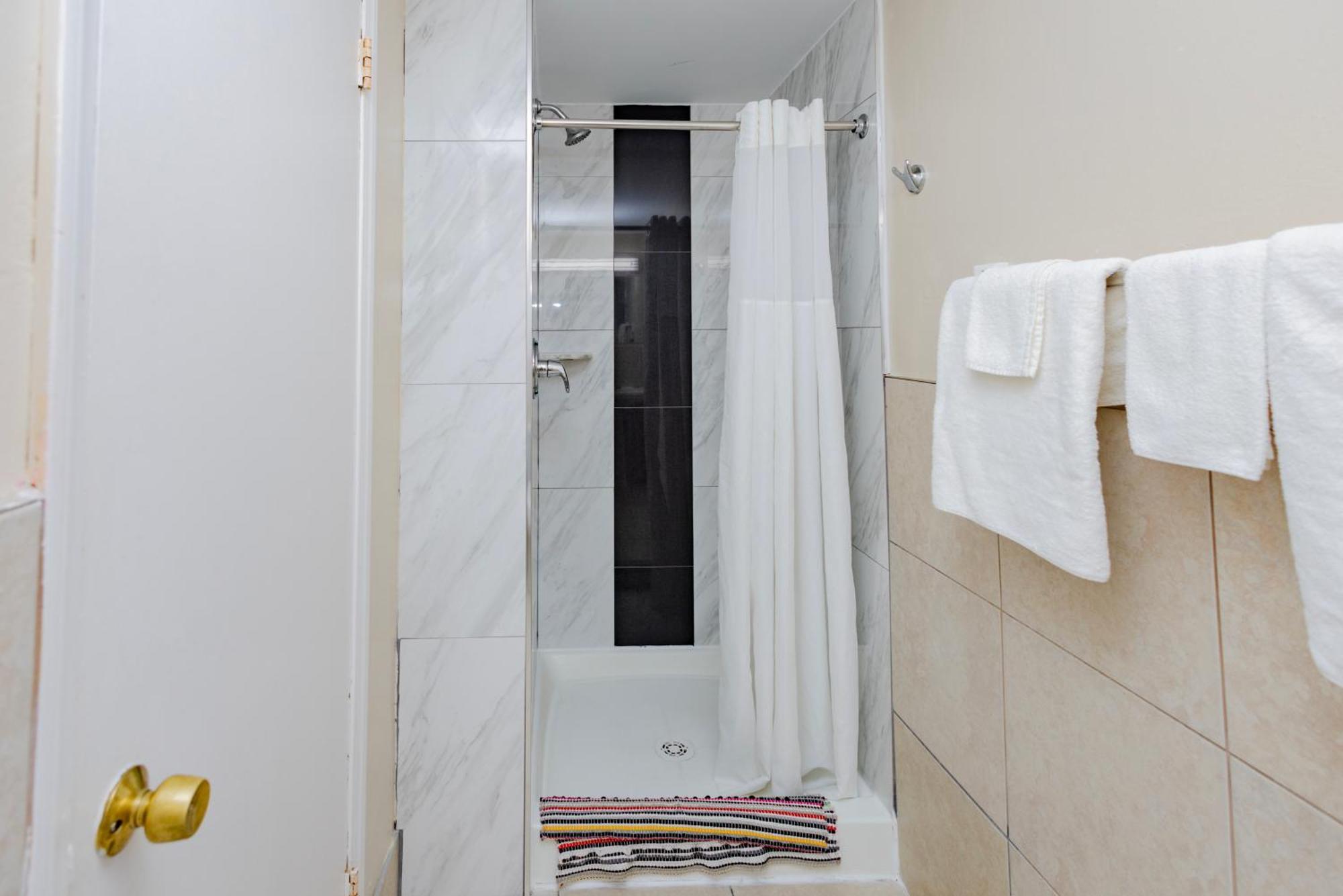 Budget Inn Columbus Lockbourne Экстерьер фото